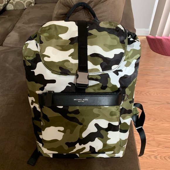 michael kors camouflage backpack